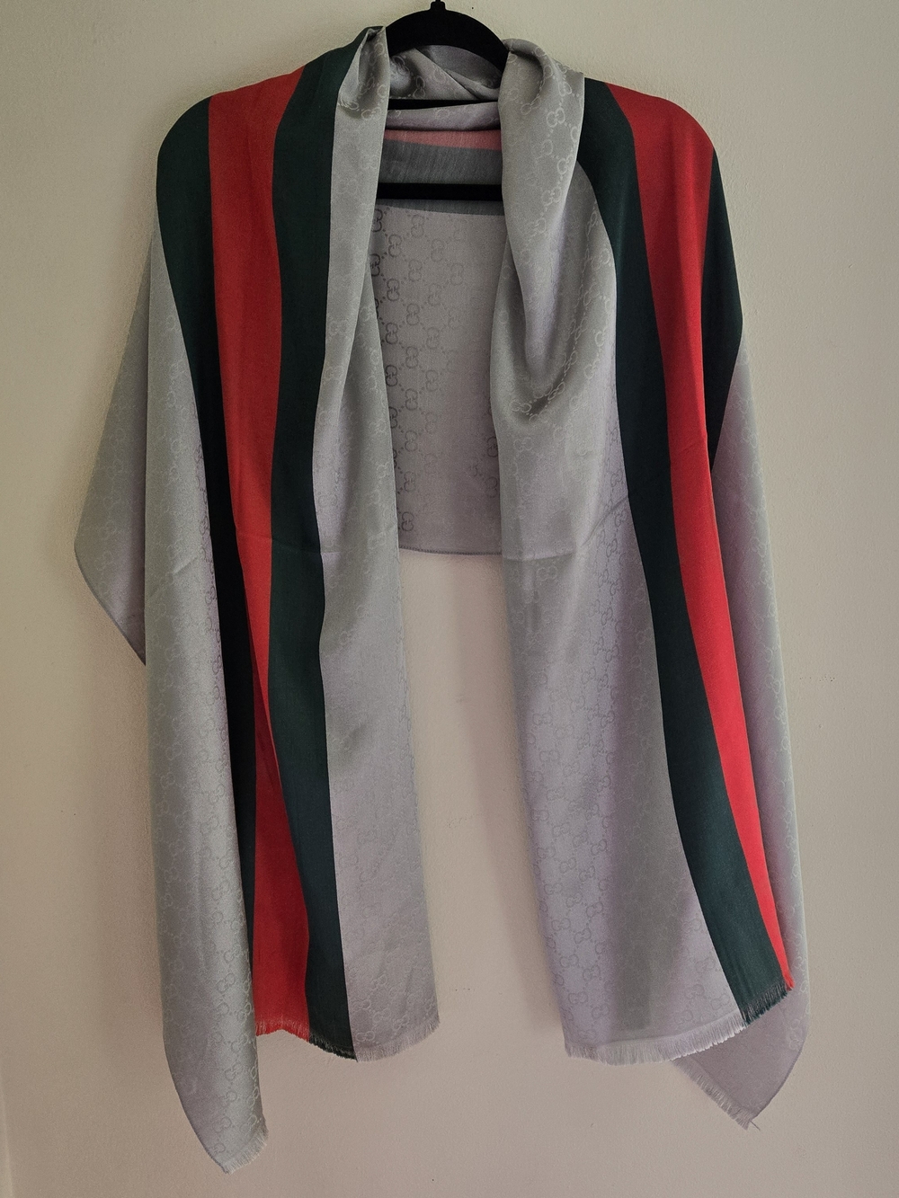 Gucci Light Gray Wool Blend Scarf with Red & Dark Green Stripes